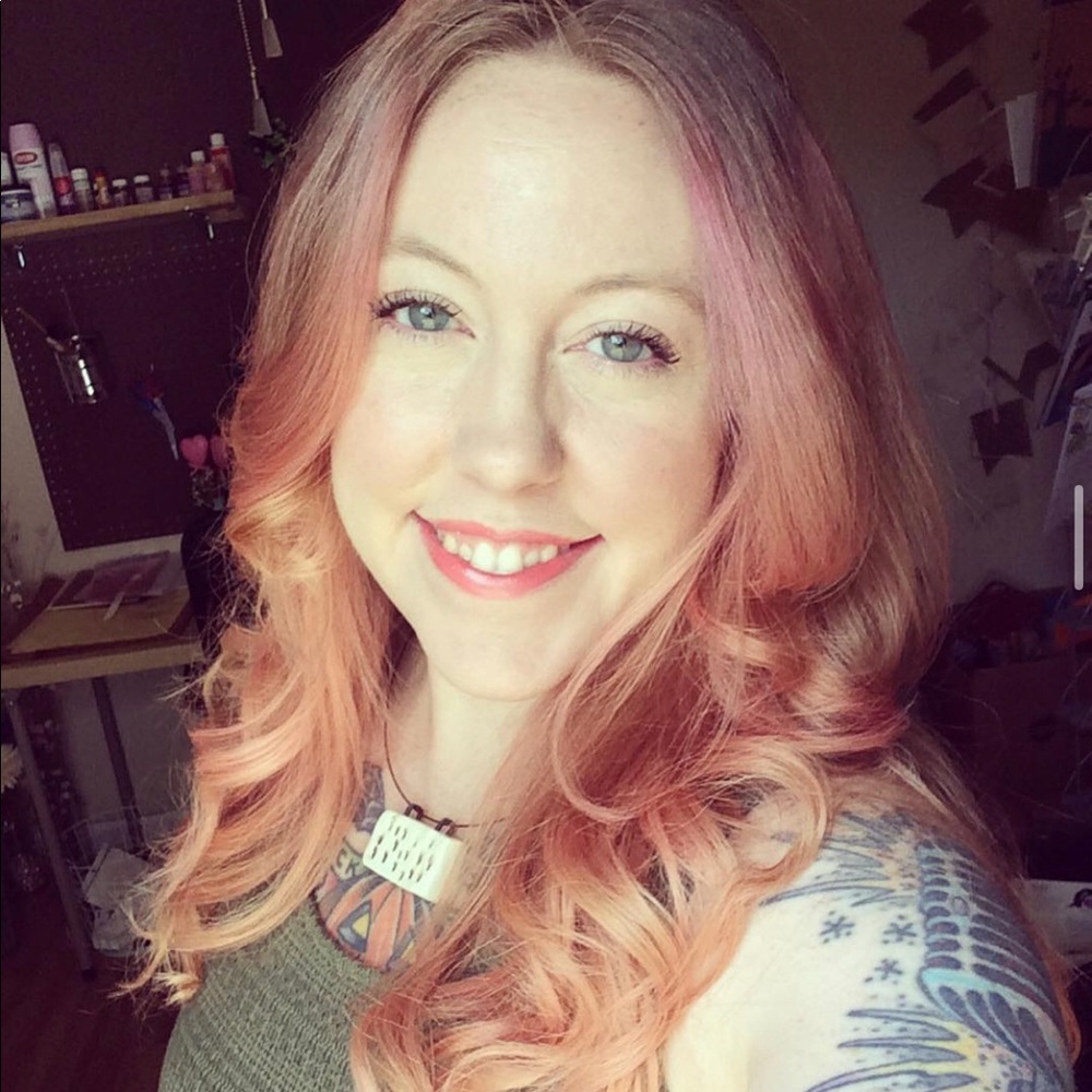 Meet your Posher, Kiira